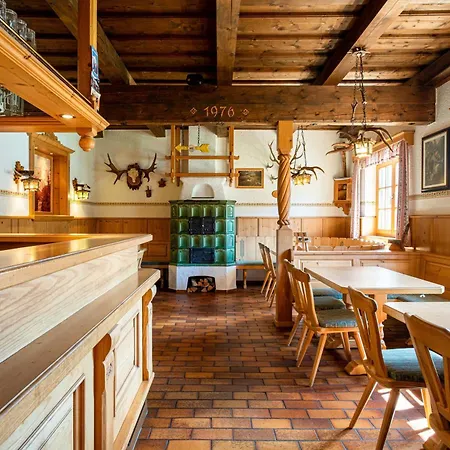 Haus Am Dientner Sattel Guest house Muhlbach Am Hochkonig