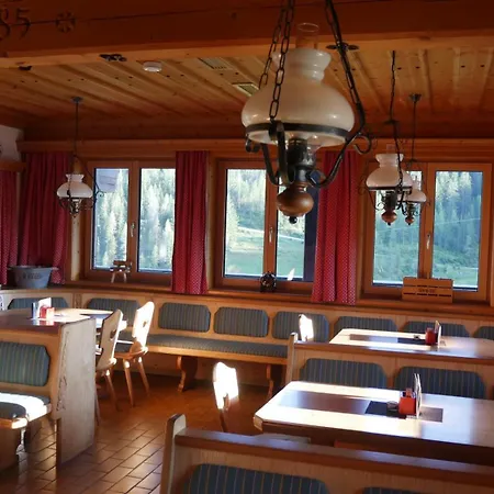 Haus Am Dientner Sattel 4*